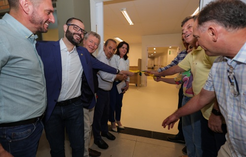 Com investimento de R$ 3,5 milhes, novo Pronto Atendimento do Hospital Regional Alto Vale  inaugurado