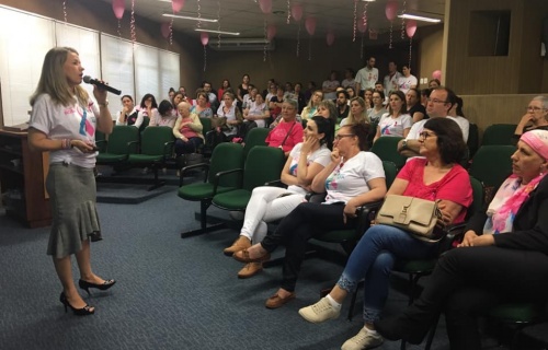 HRAV promoveu palestras para lembrar o Outubro Rosa